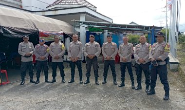 Operasi-Mantap-Brata:-Polres-Manggarai-Lakukan-Pengamanan-Pleno-di-Kantor-KPU-Kabupaten-Manggarai