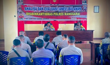 Buka-Anev-Bulanan-Bhabinkamtibmas,-Kapolres-Manggarai-Sampaikan-Arahan-Penting.