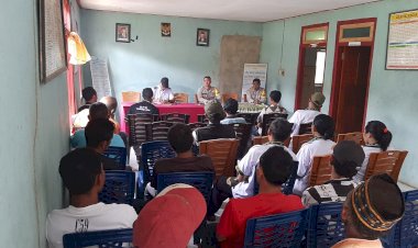 Cegah-Kerawanan-Kamtibmas,-Kapolsek-Reok-Patroli-Kewilayahan-di-Kecamatan-Reok-Barat.