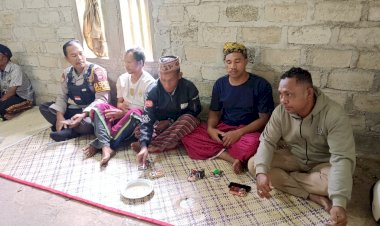 Polsek-Satar-Mese-Turun-Langsung-ke-TKP-Penemuan-Mayat-Petani-di-Persawahan-Lingko-Tedang