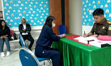 Berkas-Lengkap-(P21),-Penyidik-Sat.-Reserse-Polres-Manggarai-lakukan-Serah-Terima-Tersangka-dan-Barang-Bukti-Kasus-Perekrutan-Tenaga-Kerja-AKAl-Tanpa-Dokumen