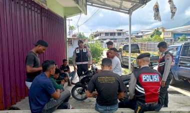 Harkamtibmas-:-Samapta-Polres-Manggarai-Lakukan-Patroli-Dialogis-di-Kota-Ruteng