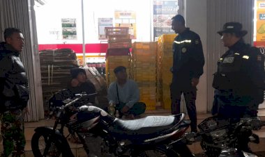 Warga-Kelurahan-Pitak-Sampaikan-Keluh-Kesah-dalam-Jumat-Curhat,-Petugas-Langsung-Turun-Tangan