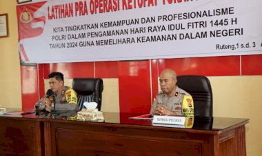 Kapolres-Manggarai-Pimpin-Latihan-Pra-Ops-Ketupat-Turangga-2024-untuk-Meningkatkan-Kemampuan-Polri-dalam-Pengamanan-Idul-Fitri.