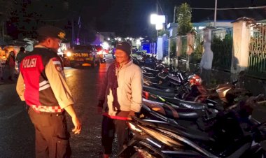 Tingkatkan-Patroli-Malam,-Satuan-Sabhara-Polres-Manggarai-Jaga-Stabilitas-Kamtibmas-di-Ruteng