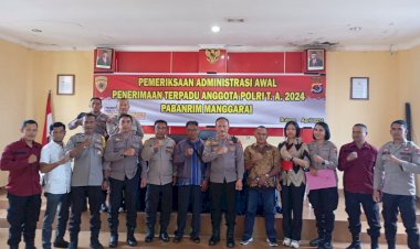 Pemeriksaan-Administrasi-Awal-Seleksi-Penerimaan-TARUNA/I-AKPOL-T.A.-2024-di-Polres-Manggarai