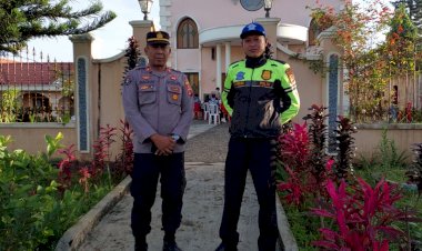 Polres-Manggarai-Terus-Jamin-Keamanan-dan-Kenyamanan-Ibadah-Minggu-di-Gereja-Gereja-Kabupaten-Manggarai