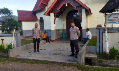 Polsek-Cibal-Amankan-Perayaan-Misa-di-Gereja-Paroki-KRISTUS-RAJA-PAGAL