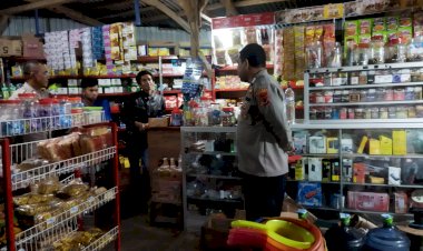 Patroli-dan-Penggalangan-oleh-Anggota-Piket-Polsek-Cibal-untuk-Menjaga-Kamtibmas