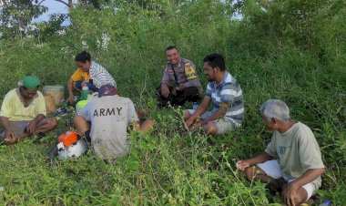 Bripka-Adrianus-G-Suman-Himbau-Warga-Wae-Ri'i-Waspadai-Tindak-Pidana-Perdagangan-Orang,-Bahaya-Gigitan-HPR,-dan-Ancaman-Bencana-Alam