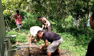 Kerja-Bakti-Bersama-Aipda-Syamsul-Rizal:-Meningkatkan-Akses-Air-Bersih-dan-Kesadaran-Masyarakat