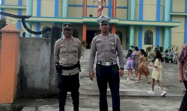 Konsisten!-Polres-Manggarai-Kerahkan-Personil-Pengamanan-Ibadah-Minggu