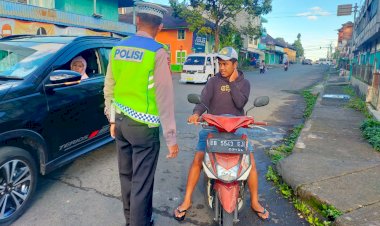 Sat-Lantas-Polres-Manggarai-Lakukan-Apel-Pagi-dan-Pengamanan-Lalu-Lintas-di-Ruteng