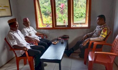 Sosialisasi-Pencegahan-TPPO-dan-Antisipasi-Penyebaran-HPR-oleh-Bripka-Arsel-Liunima-di-Desa-Satar-Lenda