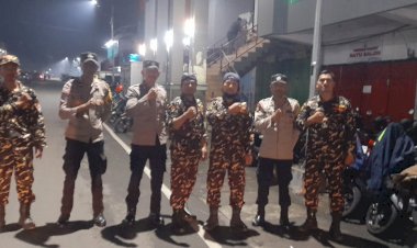 Bhabinkamtibmas-Kec.-Langke-Rembong,-pastikan-kegiatan-Masyarakat-berlangsung-Aman.