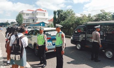 Minimalisir-Pelanggaran-dan-Laka-Lantas,-Satuan-Lalu-Lintas-Polres-Manggarai-Laksanakan-Patroli-KRYD,-Pamturlalin,-dan-Himbauan-Kamseltibcar-Lantas