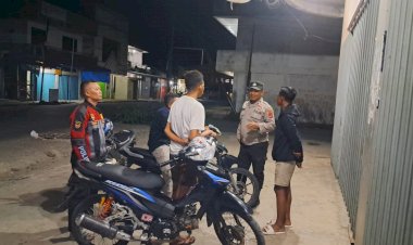 Patroli-Malam-Polsek-Reo:-Antisipasi-Kerawanan-Kamtibmas