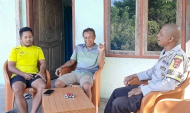 Patroli-dan-Sambang-Bripka-Semris-Bell-Bhabinkamtibmas-Kecamatan-Reok-Barat