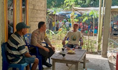 Patroli-dan-Sambang-oleh-AIPDA-Syamsul-Rizal,-Bhabinkamtibmas-Kelurahan-Baru,-Kecamatan-Reok