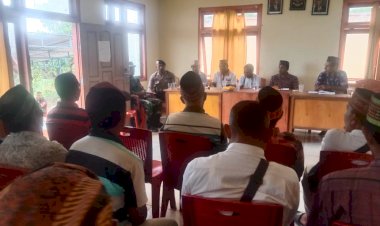 Bhabinkamtibmas-Kecamatan-Satar-Mese-Hadiri-Rapat-Diskusi-Kesepakatan-Penyerahan-Tanah-untuk-Pembangunan-Gereja-Stasi-Rua