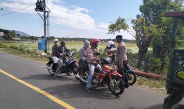 Polsek-Reo-Dukung-Penertiban-Pajak-oleh-Samsat-Manggarai-di-Wilayah-Hukum-Polsek-Reo