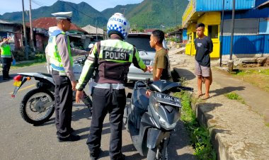 Sat.-Lantas-Polres-Manggarai-Laksanakan-Patroli-dan-Hunting-System-untuk-Tekan-Pelanggaran-Lalu-Lintas-di-Ruteng