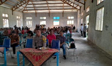 Bhabinkamtibmas-Hadir-dan-laksanakan-Pengamanan-Perayaan-Hari-Anak-Nasional-di-Kec.-Rahong-Utara