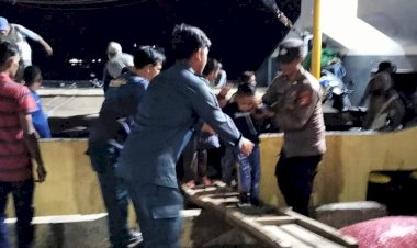 KP3-Laut-Pelabuhan-Reo-Laksanakan-Pengamanan-Kapal-Penumpang-KM.-MALOLI