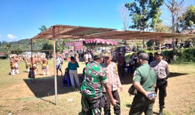 Polsek-Cibal-Amankan-Pergelaran-Tarian-Adat-Manggarai-di-Bea-Waja-Pagal