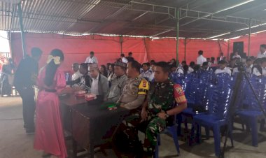 Bhabinkamtibmas-Langke-Rembong-Hadiri-Peringatan-Dirgahayu-ke-9-SMK-Swasta-St.-Aloysius