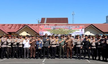 Kapolres-Manggarai-Pimpin-Apel-Gelar-Pasukan-Operasi-Mantap-Praja-Turangga-2024