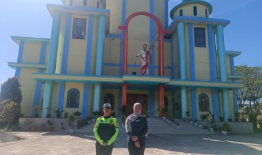 Polres-Manggarai-Kerahkan-Personil-Pengamanan-Ibadah-Minggu-di-Kota-Ruteng