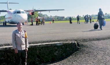 Pengamanan-Pesawat-di-Bandar-Udara-Frans-Sales-Lega-Ruteng-oleh-KP3-Udara