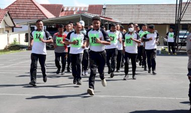 Polres-Manggarai-Gelar-Kegiatan-Kesamaptaan-Jasmani-Berkala-Semester-II-Tahun-2024