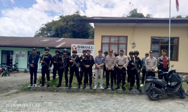 Polres-Manggarai-dan-Brimob-Kompi-2-Yon-B-Pelopor-Gelar-Patroli-Gabungan-untuk-Ciptakan-Kondisi-Kamtibmas-Kondusif-Selama-Operasi-Mantap-Praja-2024