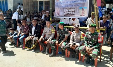 TNI-Polri-Bersinergi-Amankan-Acara-Adat-Penti-Weki-Peso-Beo-di-Rahong-Utara