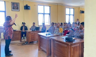 Polres-Manggarai-Tingkatkan-Keimanan-dan-Ketaqwaan-Personil-Melalui-Kegiatan-Binrohtal.