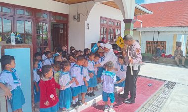 Sat-Lantas-Polres-Manggarai-Gelar-Kegiatan-POLSANAK-di-TK.-PAUD-Madre-Margeritha-Ricci-Lawir
