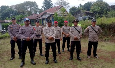 Polres-Manggarai-Gelar-Pengamanan-Rangkaian-Kampanye-Paslon-Bupati-dan-Wakil-Manggarai-Periode-2024-2029-di-Kecamatan-Langke-Rembong