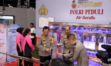 Kapolri-Resmikan-Pembangunan-Sumur-Bor-dan-Filtrasi-Air-Bersih-Layak-Minum-Di-Wilayah-Kalimantan-Barat