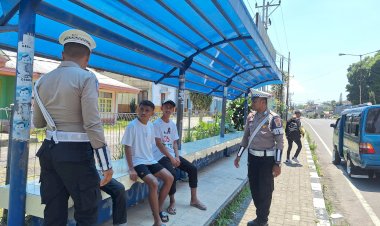 Sat-Lantas-Polres-Manggarai-gelar-Patroli-KRYD,-PAMTURLALIN,-dan-Himbauan-Kamseltibcarlantas-di-Kota-Ruteng