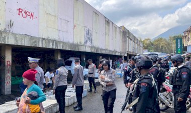 Patroli-Gabungan-Polres-Manggarai-bersama-Kompi-2-Yon-B-Pelopor-:-Harkamtibmas-jelang-Pilkada.