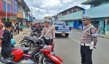 Sat-Lantas-Polres-Manggarai-Gelar-Patroli-KRYD,-PAMTURLALIN,-dan-Himbauan-Kamseltibcar-Lantas-di-Seputaran-Kota-Ruteng