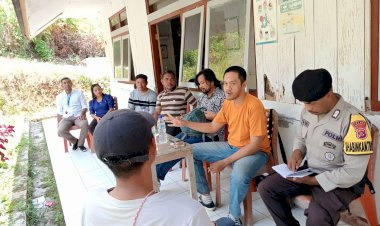 Bhabinkamtibmas-Satar-Mese-Dampingi-Evaluasi-SROI-Program-CSR-di-Desa-Lungar