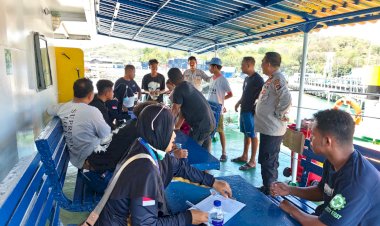 Patroli-dan-Sambang-Sat-Polairud-Polres-Manggarai:-Upaya-Cegah-Tindak-Pidana-dan-Jaga-Keselamatan-di-Perairan