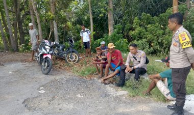 Kapolsek-Satar-Mese-pimpin-Jumat-Curhat,-Bahas-Kendala-Pertanian-dan-Persiapan-Pemilu