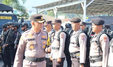 Kapolres-Manggarai-Pimpin-Apel-Pergeseran-Pasukan-Pengamanan-Pilkada-2024