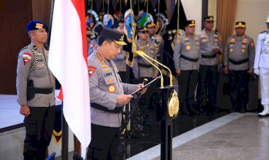Kapolri-Pimpin-Serah-Terima-Jabatan-6-Pejabat-Tinggi-Polri