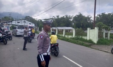 Sat.-Lantas-Polres-Manggarai-Gelar-Patroli-KRYD-dan-Himbauan-Kamseltibcar-Lantas-di-Kota-Ruteng