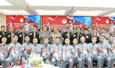 Lepas-Tim-Taekwondo-Garbha-Presisi-Ke-Vietnam,-Irwasum-Polri:-Jaga-Nama-Baik-Institusi-dan-Negara,-Junjung-Sportivitas